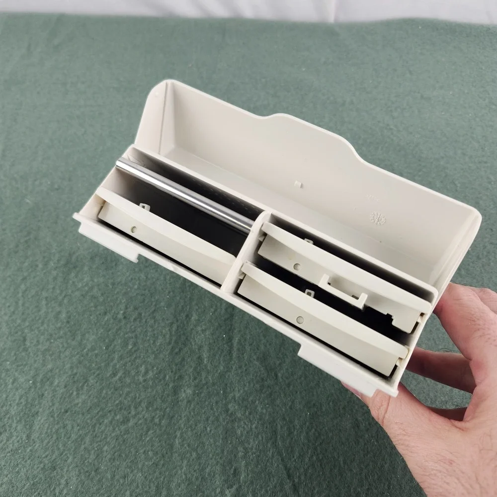 Pampered Chef Blades Grater Storage Box‎ for Ultimate Mandoline Slicer